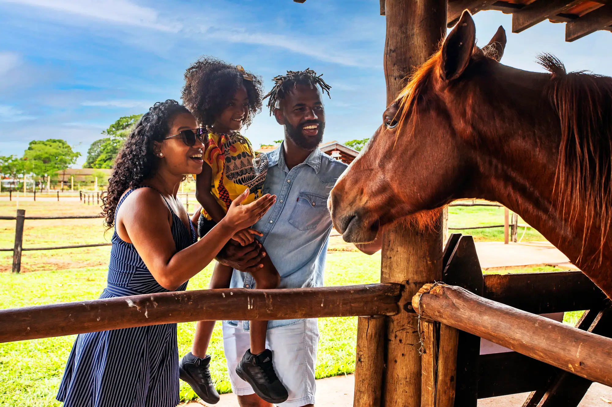 Família na Fazendinha do Barretos Country Resort